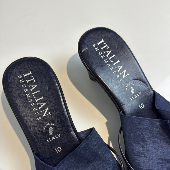 Italian Shoemakers Blue Sandals Minimalist Design size 10 women's - Picture 2 of 5